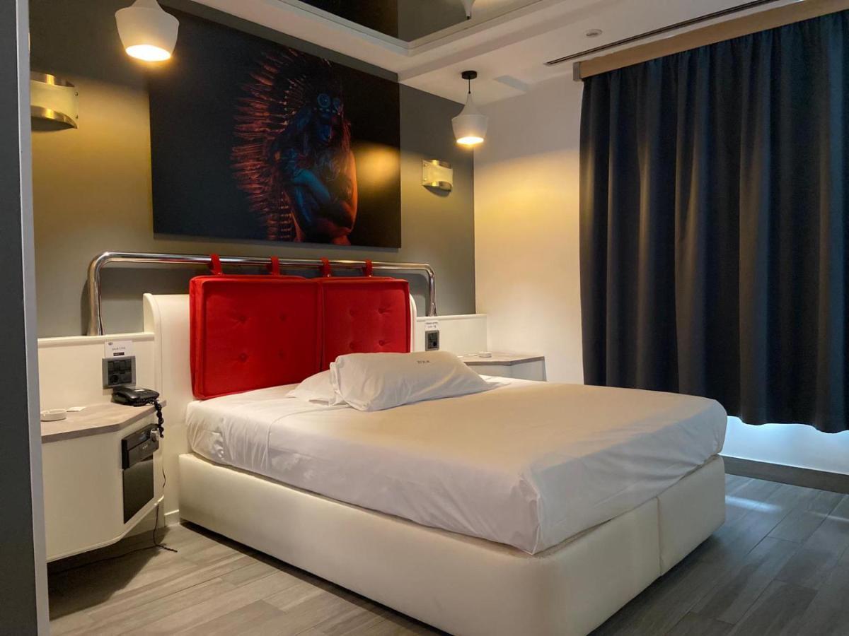 Zouk Hotel (Adults Only) Alcala de Henares Exterior photo