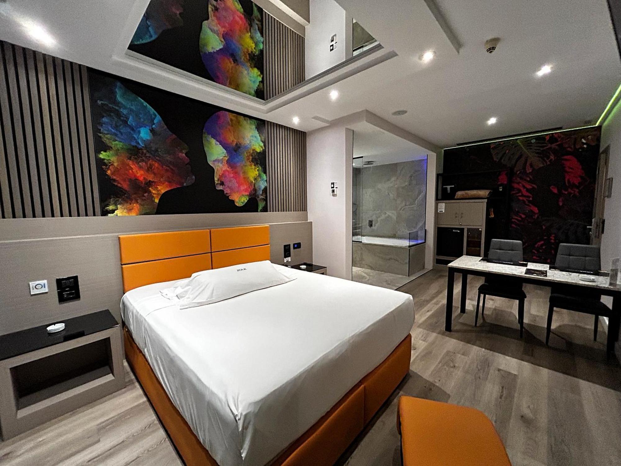 Zouk Hotel (Adults Only) Alcala de Henares Exterior photo